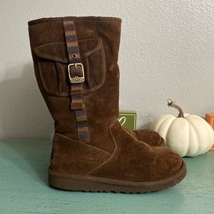 Little girl brown UGG boots SZ 4